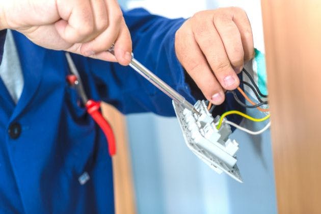 What Types Of Jobs Do Domestic Electricians Usually Handle